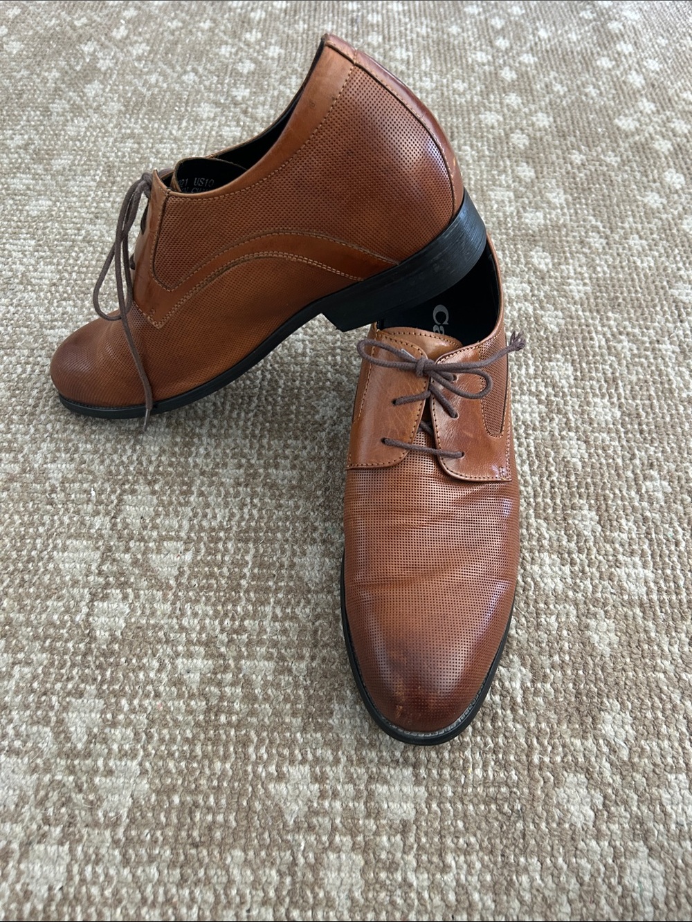 Calto Men's Brown Leather Lace-Up Dress Shoes. Size 10